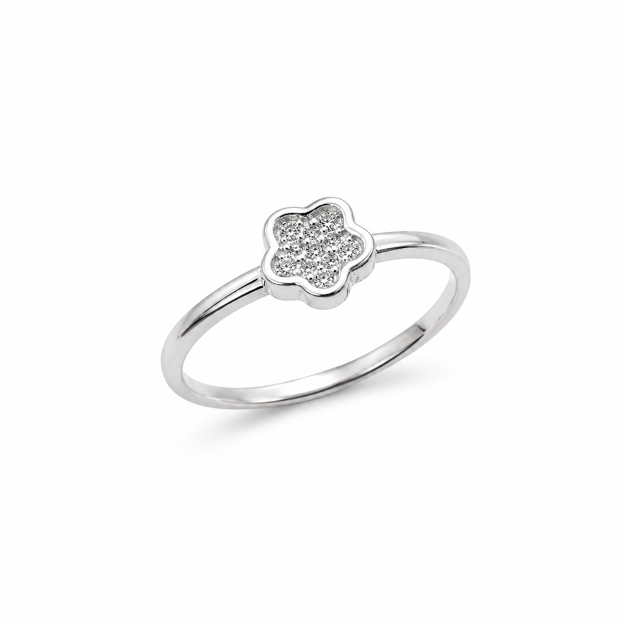 Anel Flor Cravejado com Zircônias Cristal em Prata 925